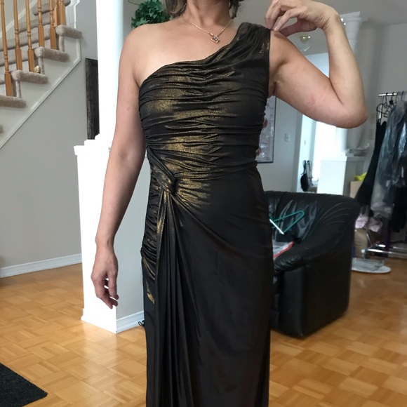 SUZY SHIER ELEGANT NIGHT DRESS SIZE US MEDIUM FOR WOMANS HEIGHT 5’3” - Picture 6 of 6